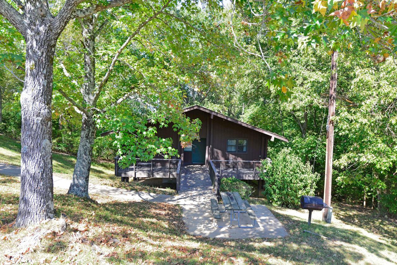 Lake Barkley State Resort Park Cadiz Exterior photo